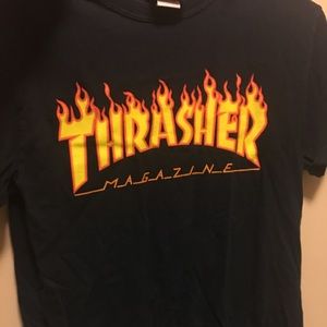Thrasher flame logo t-shirt(black)